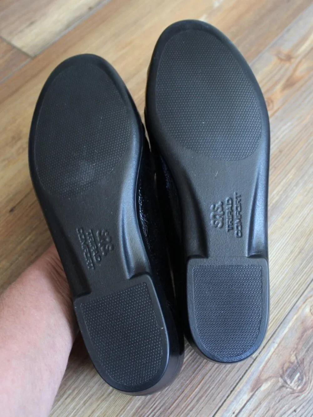 NEW SAS Woman's Black Patent Leather Loafers Shoes Size 7.5